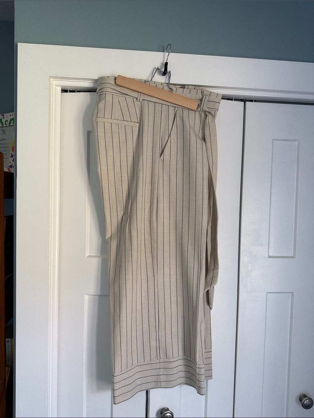 Women’s Beige Pinstripe banana republic blake Dress Pants